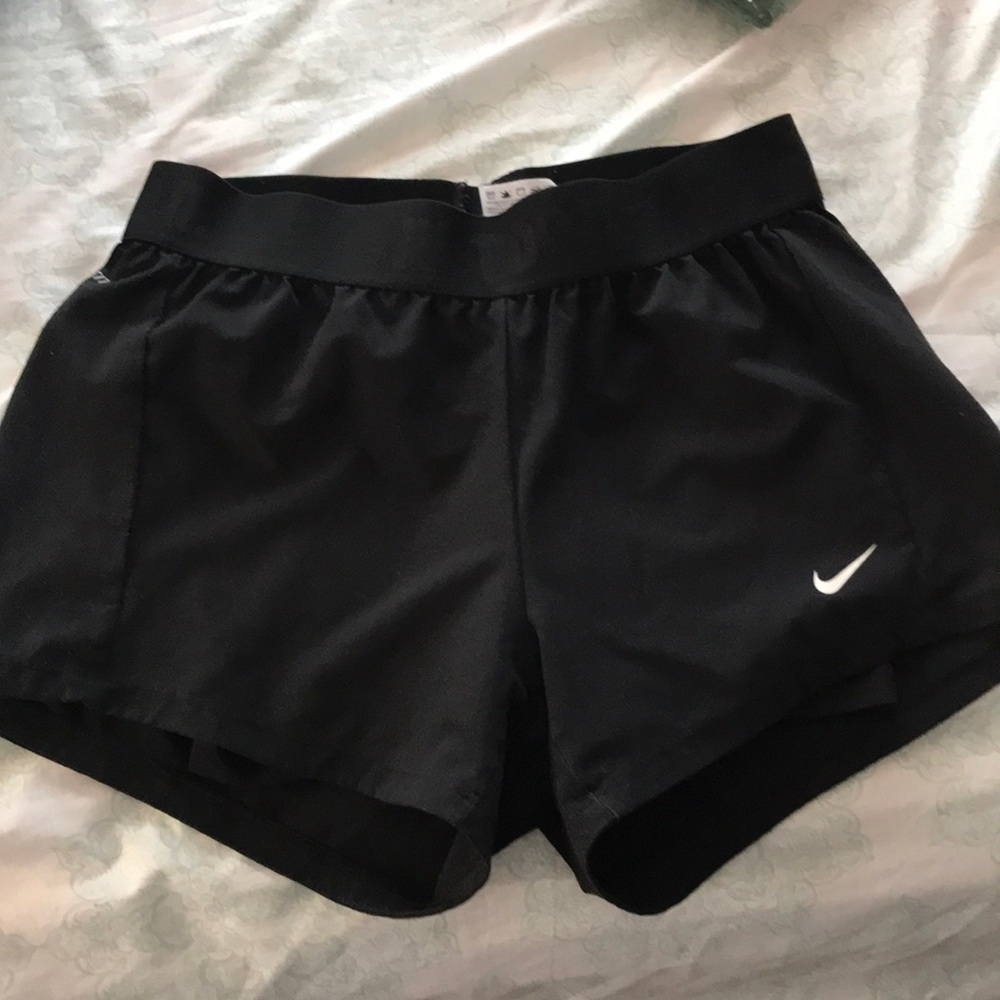 Black nike shorts